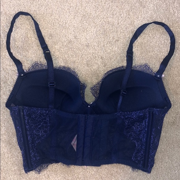 Victoria Secret Bra - Picture 3 of 5